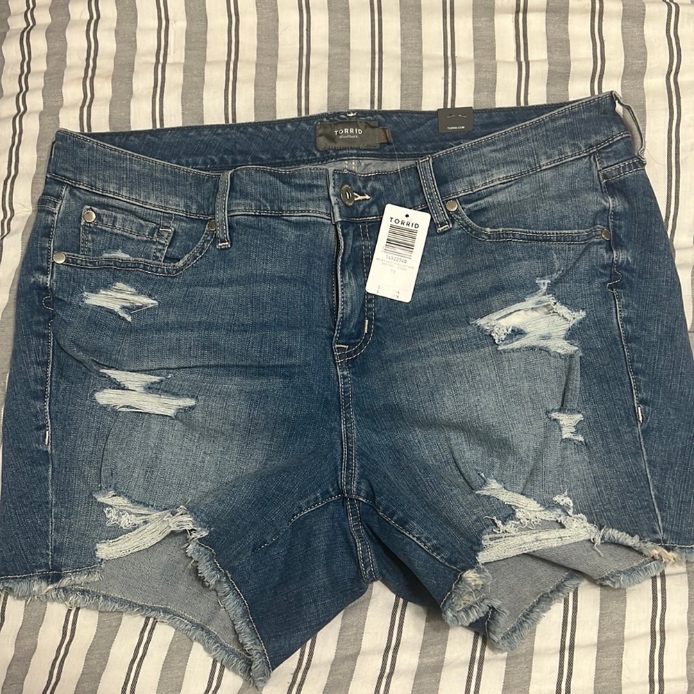 torrid denim shorts NEW